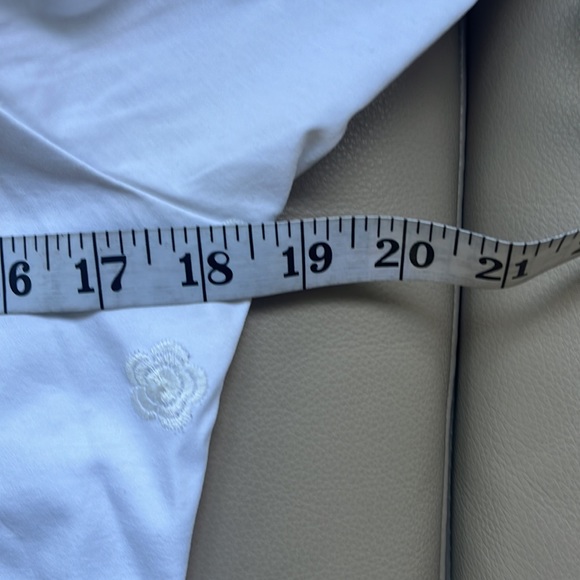 Alexis white embroiled top size large - Picture 7 of 10